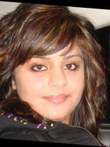 Person who looks like Leah Remini