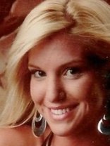 Person who looks like Jessica Simpson