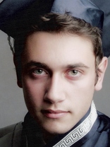 Person who looks like Dylan McDermott