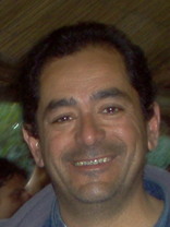 Person who looks like Tony Shalhoub