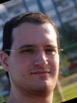 Person who looks like Matthew Perry