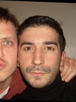 Person who looks like David Schwimmer