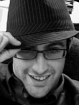 Person who looks like Freddie Prinze Jr.