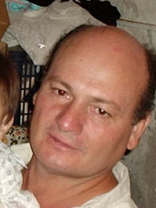 Person who looks like Jason Alexander