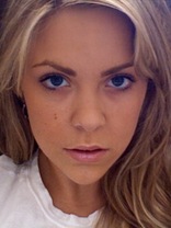 Person who looks like Kelly Carlson