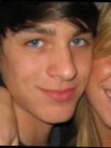 Person who looks like Simon Rex