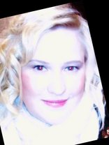 Person who looks like Maggie Grace