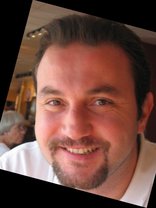 Person who looks like Benjamin Bratt