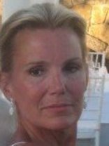 Person who looks like Dayna Devon