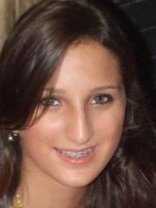 Person who looks like Ashlee Simpson