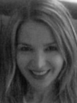 Person who looks like Laura Prepon