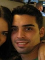 Person who looks like David Charvet