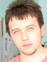 Person who looks like Johnny Pacar