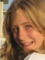 Person who looks like Elizabeth Perkins