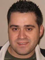 Person who looks like Eddie Kaye Thomas