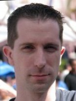 Person who looks like David Schwimmer