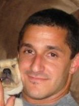 Person who looks like Breckin Meyer