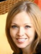 Person who looks like Jennifer Hawkins