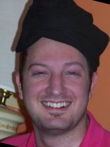 Person who looks like Howie Mandel