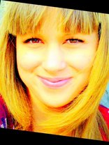 Person who looks like Linda Cardellini