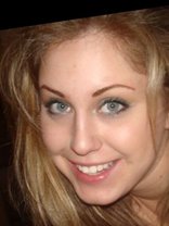 Person who looks like Christina Aguilera