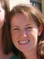 Person who looks like Elizabeth Perkins