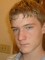 Person who looks like Liev Schreiber