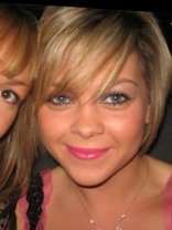 Person who looks like Anna Faris