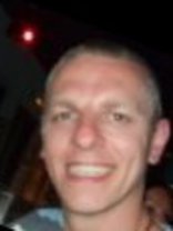 Person who looks like Peter Berg