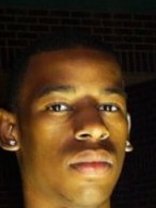 Person who looks like Marlon Wayans