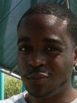 Person who looks like Chris Tucker