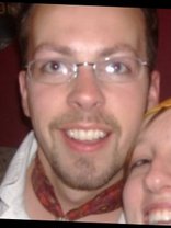 Person who looks like Tim Curry