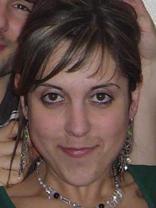 Person who looks like Tori Spelling