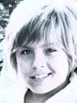 Person who looks like Cole & Dylan Sprouse