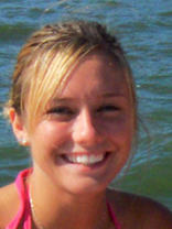 Person who looks like Julie Benz