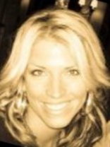 Person who looks like Katie Couric