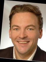 Person who looks like Nathan Fillion