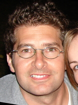 Person who looks like Pierce Brosnan