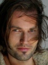 Person who looks like Josh Holloway