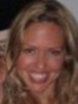 Person who looks like Piper Perabo