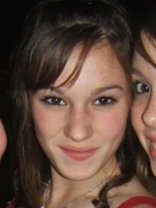 Person who looks like Elizabeth Hendrickson