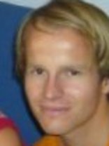 Person who looks like Justin Bruening