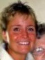 Person who looks like Holly Marie Combs