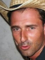 Person who looks like Josh Lucas