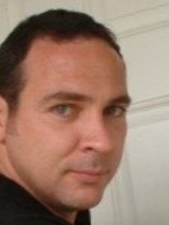 Person who looks like Liev Schreiber