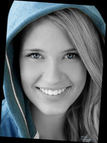 Person who looks like Carrie Underwood