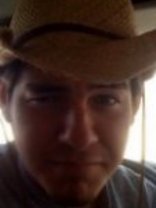 Person who looks like Kyle Chandler