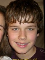 Person who looks like Jeremy Sumpter