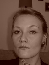 Person who looks like Rosamund Pike