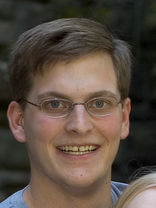 Person who looks like Robert Sean Leonard